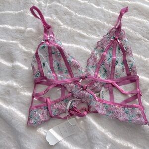 Beautiful for love and lemons set. ❤️